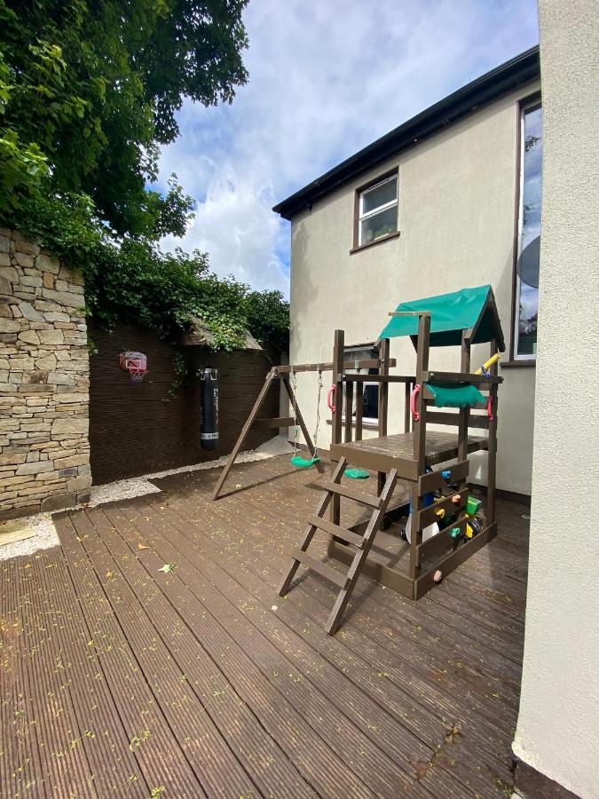 Town Villa With Charming Garden, Bbq Area & Sleeps 6 Cashel  Kültér fotó